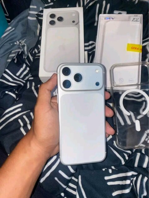 IPhone 17 Pro Max Phones Kingston