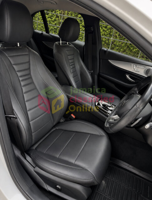 Mercedes-Benz E200
