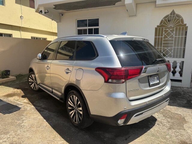 2020 Mitsubishi Outlander