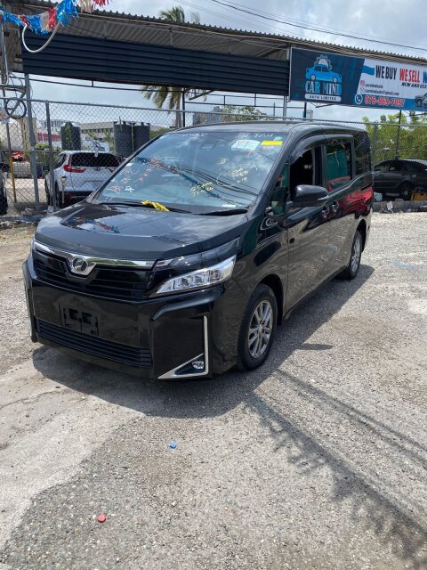 2018 Toyota Voxy Cars New Kingston