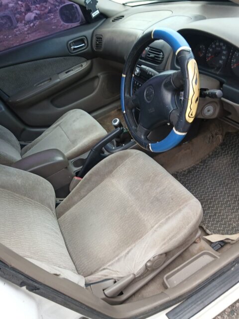 2002 Nissan Sunny