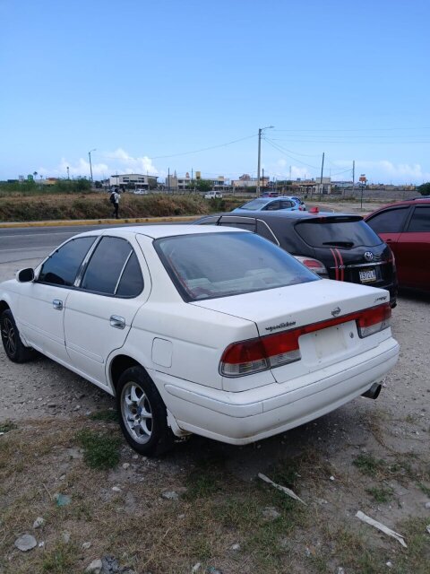 2002 Nissan Sunny