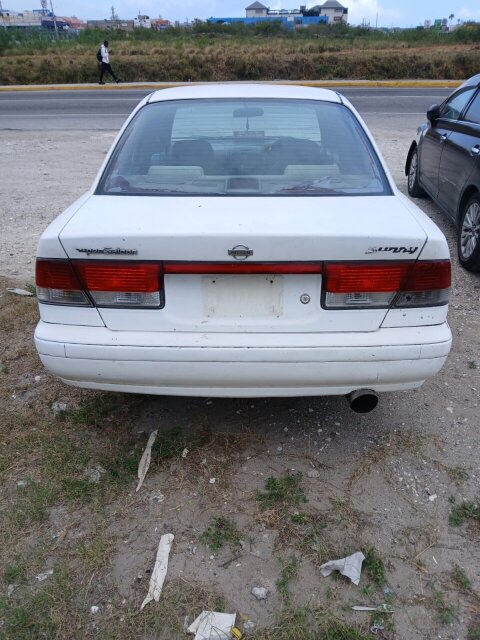 2002 Nissan Sunny