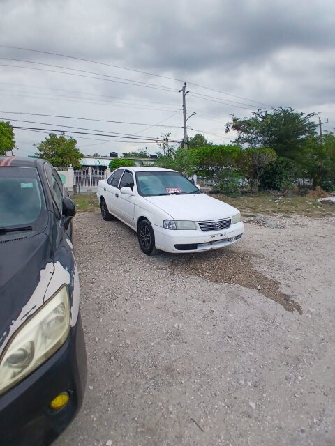 2002 Nissan Sunny