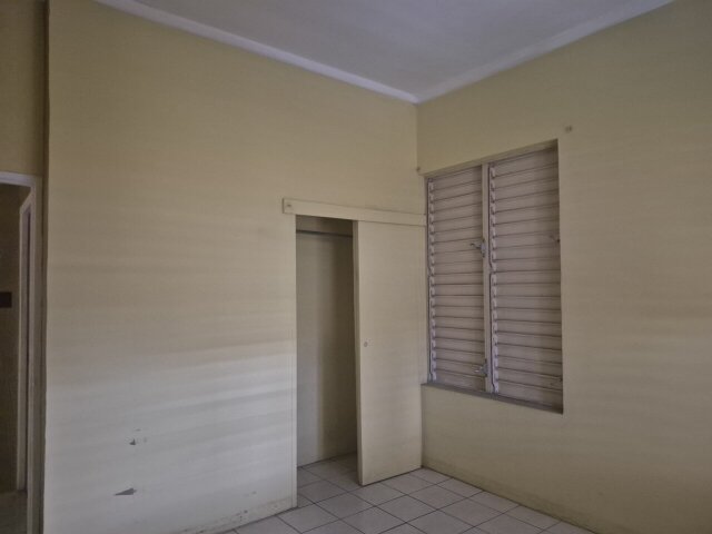 Centrally 2 Bed 1 Bath Apt For Sale, Ruthven Rd