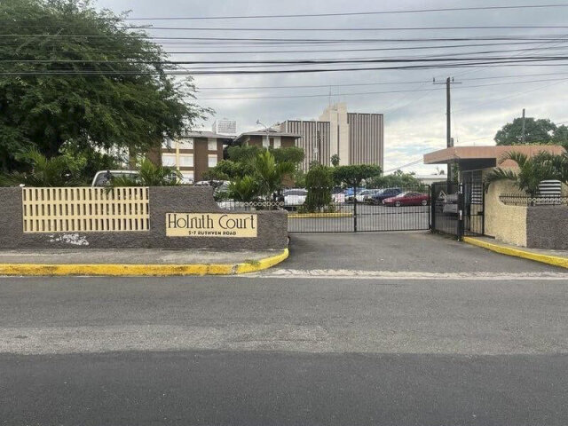 Centrally 2 Bed 1 Bath Apt For Sale, Ruthven Rd Apartments Ruthven Rd, Kgn 10