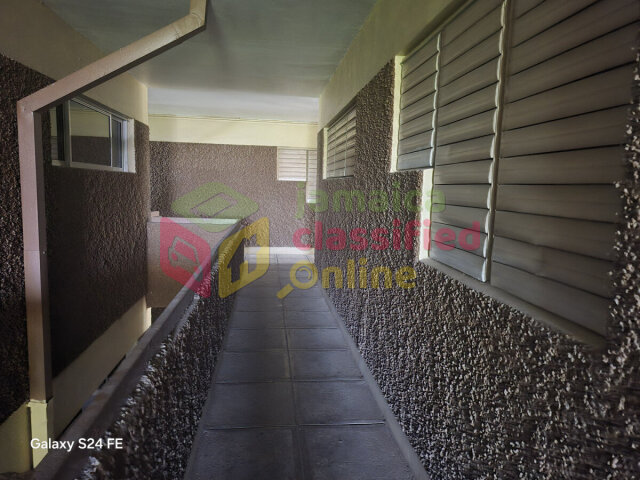 Centrally 2 Bed 1 Bath Apt For Sale, Ruthven Rd