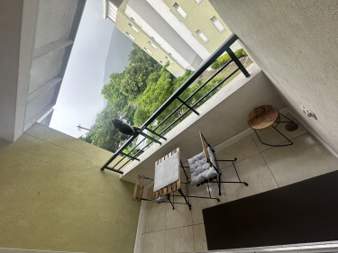 2 Bedroom 1 Bathroom Furnished Apartment 