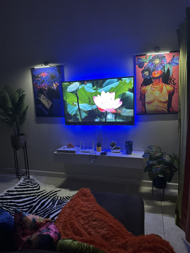 2 Bedroom 1 Bathroom Furnished Apartment 