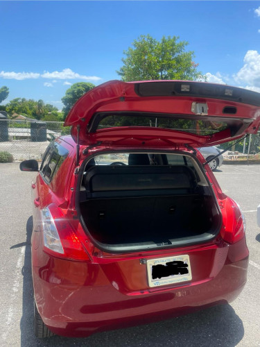 2015 Suzuki Swift For Sale – JMD 1,150,000