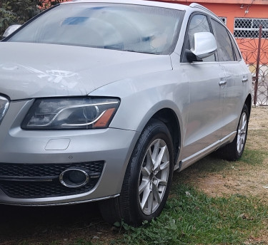 Audi Q5 S-line Quattro RHD  Vans & SUVs Anchovy District 
