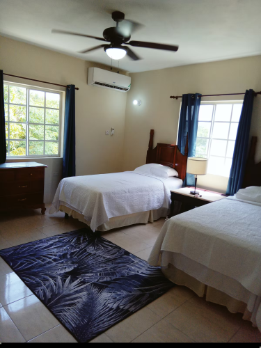 Lovely 2 Bedrooms Home with Internet Access