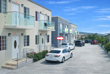 Lovely 2 Bedrooms Home with Internet Access
