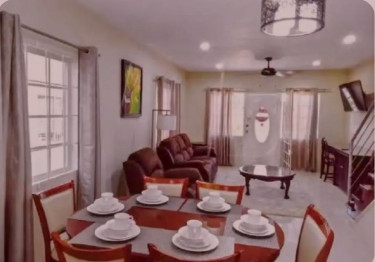 Lovely 2 Bedrooms Home with Internet Access