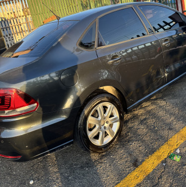 2016 VW Polo Sedan