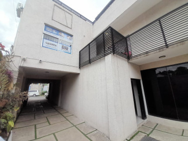 2 Commercial Space Fore Rent In Linstead 95k Each