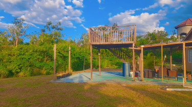 2 Bedroom House With Large Land Space