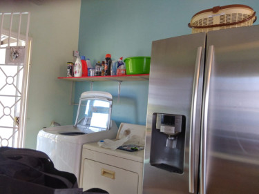 2 Bedroom House With Large Land Space