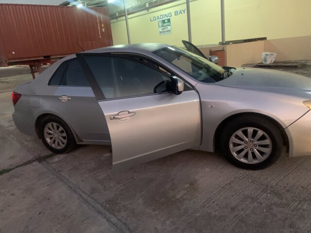 Subaru Anesis 2011