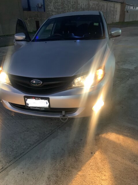 Subaru Anesis 2011