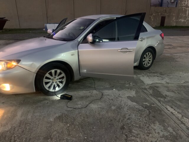 Subaru Anesis 2011