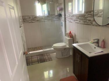 3 Bedroom Apartment - Meadowbrook