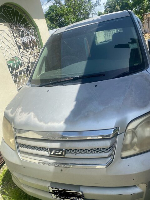 2006 Toyota Noah