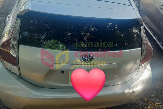 Toyota, Aqua 2017 (Hybrid) -Grey