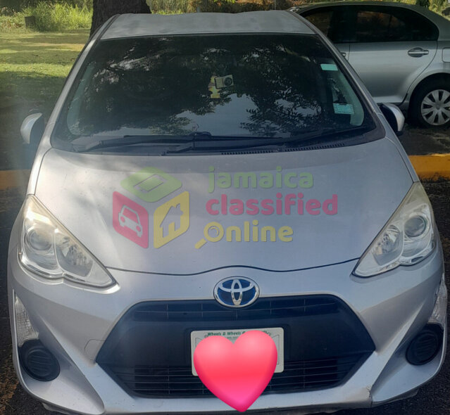 Toyota, Aqua 2017 (Hybrid) -Grey Cars Portmore