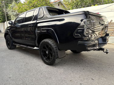 2023 Toyota Hilux 