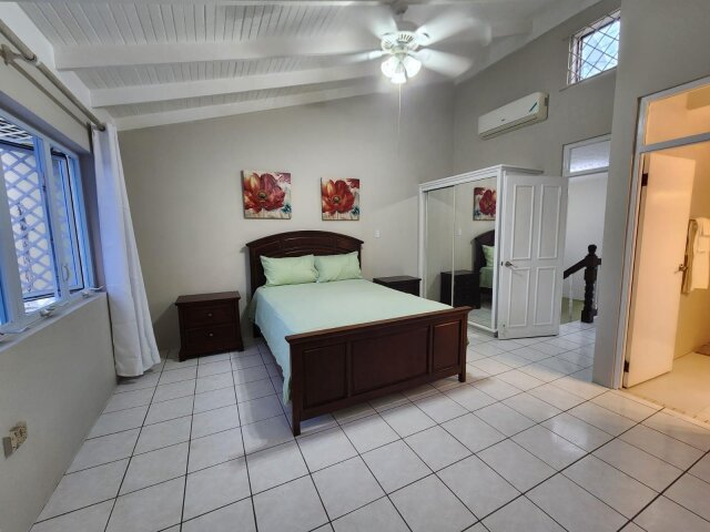 Charming 2 Bedrooms Townhouse in Hopefield Manor