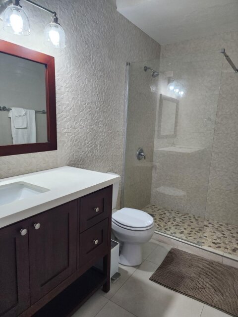 Charming 2 Bedrooms Townhouse in Hopefield Manor