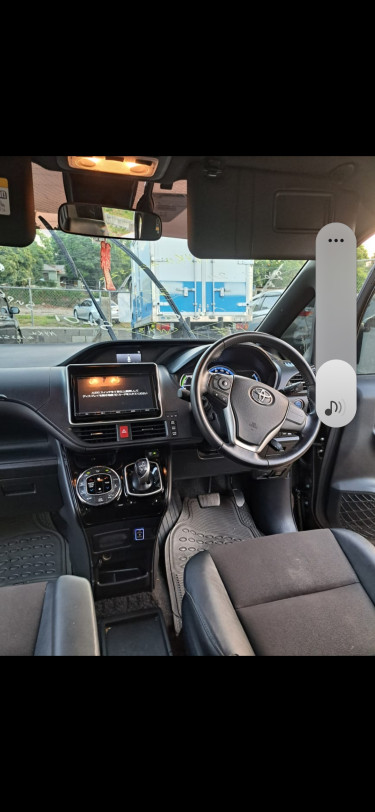 2017 Toyota Noah 