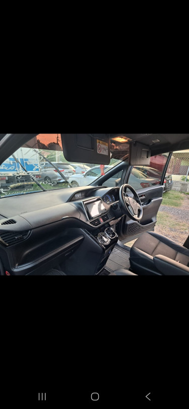 2017 Toyota Noah 