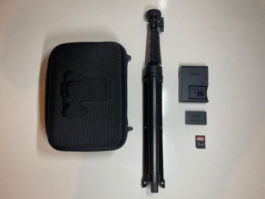 Canon T7i DSLR Bundle + 3 Lenses - MINT