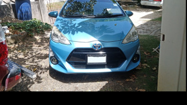 Toyota Aqua Hybrid 2017