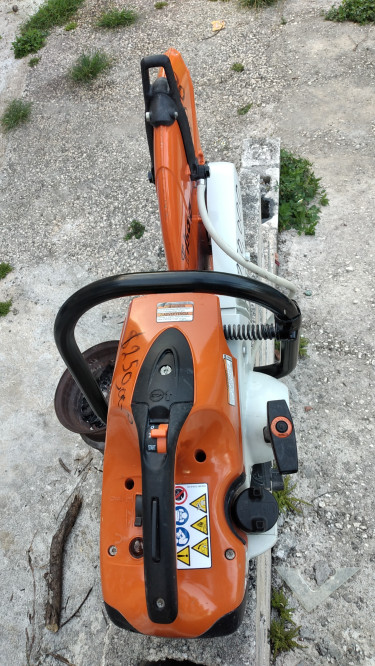 14 Inch Concrete Saw With Extra Blade 