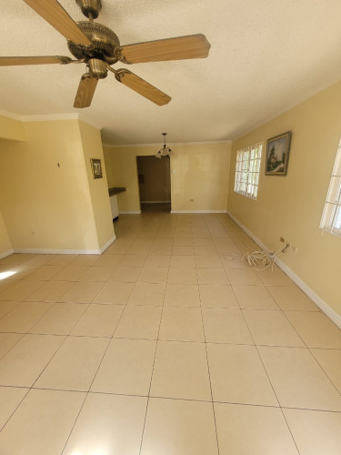 Contemporary 3-Bedroom Townhouse