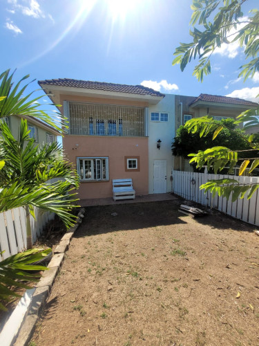 Contemporary 3-Bedroom Townhouse