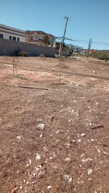 1+  Acre Prime  Lot For Sale – Sandhills Hellshire