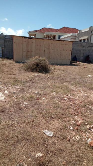 1+  Acre Prime  Lot For Sale – Sandhills Hellshire