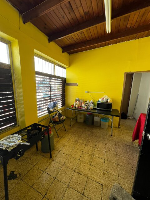 Large Top Floor Office Commercial Space
