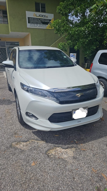 2016 Toyota Harrier
