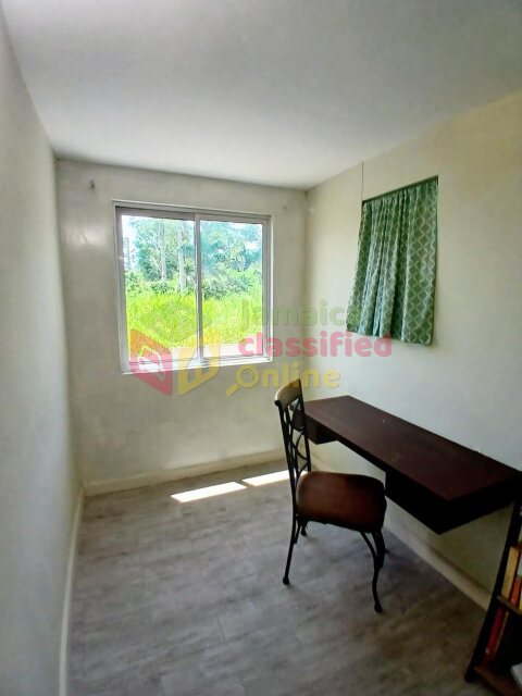 Charming 3 Bedrooms In Reading Manor For $1600
