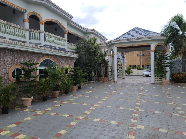 Hotel/Resort For Sale| Runaway Bay