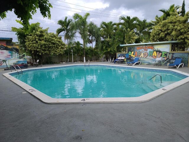 Hotel/Resort For Sale| Runaway Bay