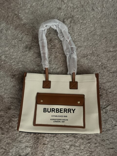 Burberry Hand Bag Handbags & Purses Portmore