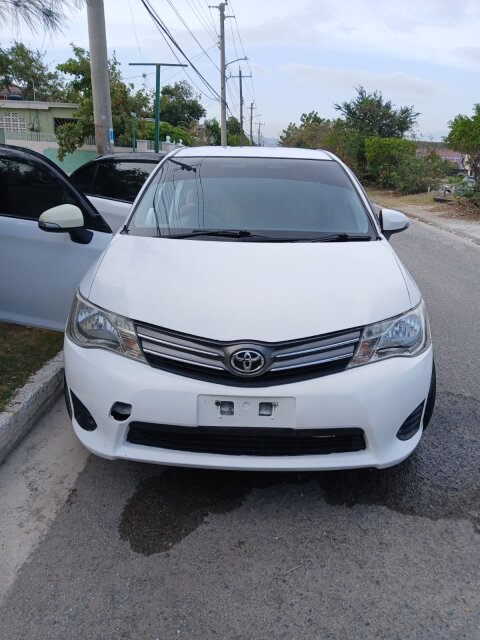 2015 Toyota Axio