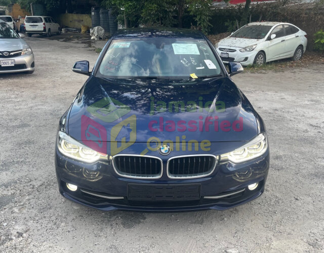 2016 BMW 318I