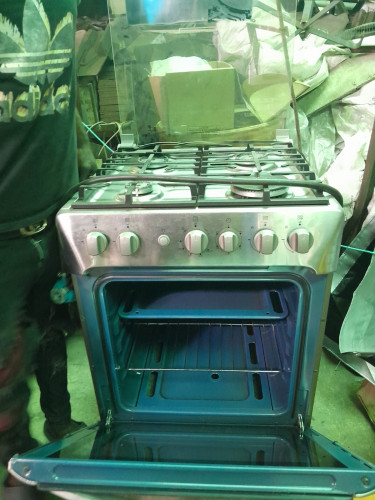 Whirlpool 4 Burner Stove